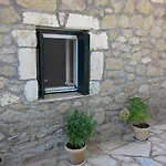 Gianna's Nyaraló